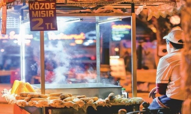 уличная еда-стамбул-кукуруза-каштаны-аромат-культура